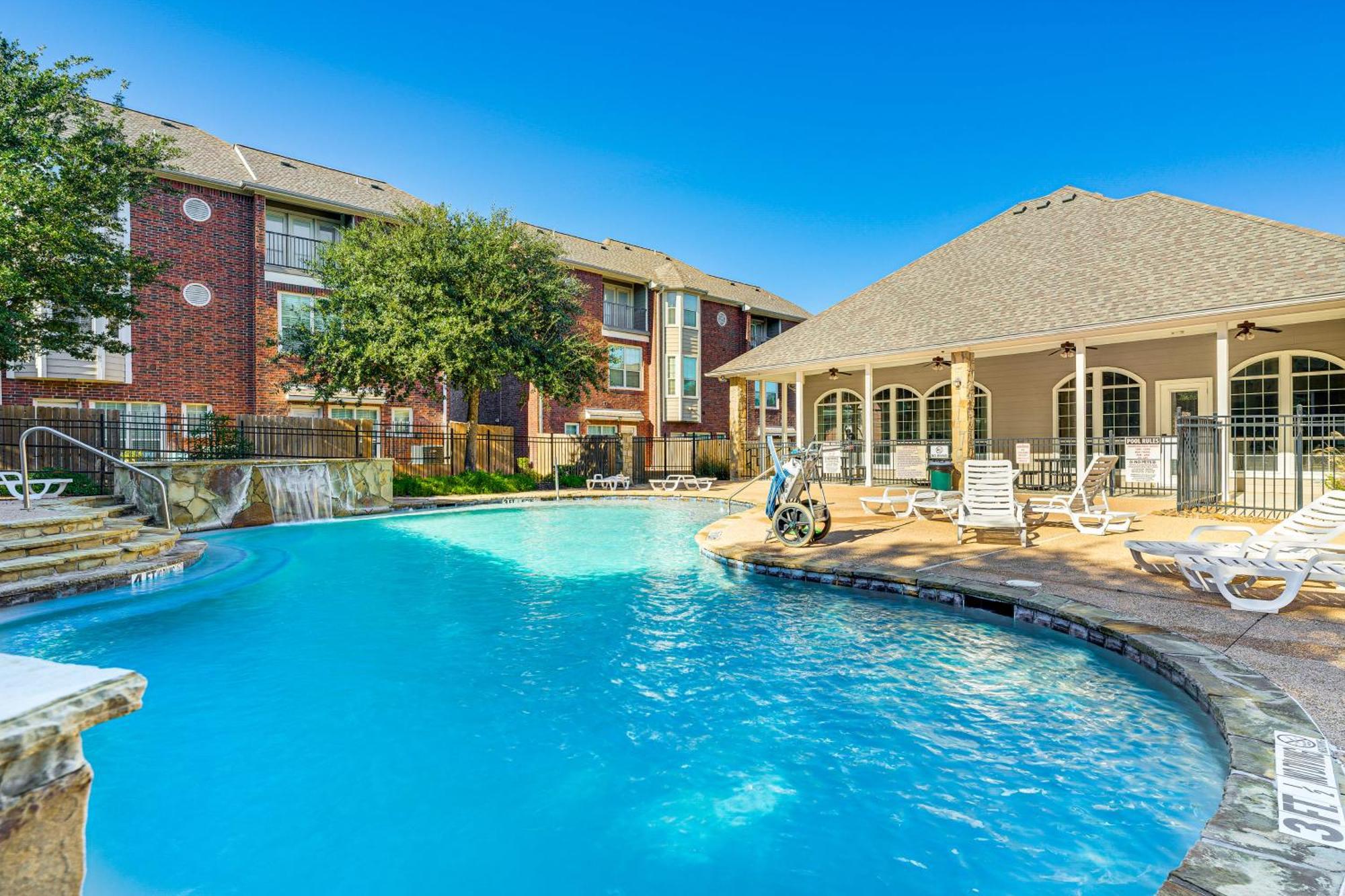 2 Mi To Texas Aandm Unit With Pool And Hot Tub Access Villa College Station Exterior photo